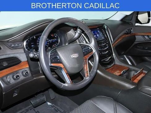 Used 2016 Cadillac Escalade ESV Premium AWD/4WD image 29