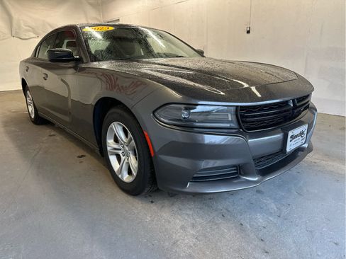 Used 2023 Dodge Charger SXT image 4