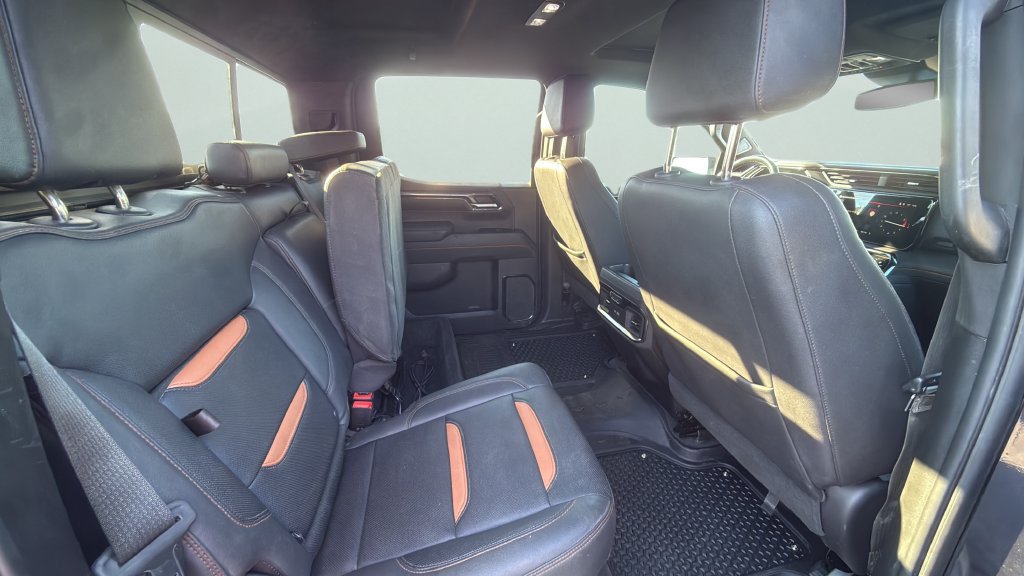 Used 2023 GMC Sierra 1500 AT4 w/ AT4 Preferred Package AWD/4WD image 9