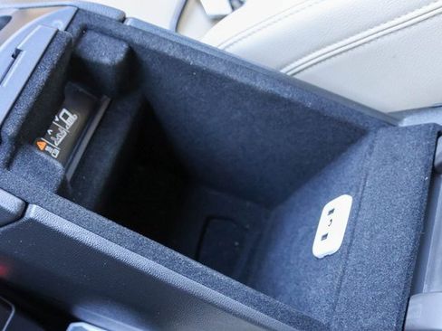 Used 2018 Cadillac XT5 AWD image 20