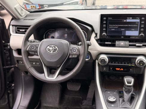 Used 2021 Toyota RAV4 Limited w/ Limited Grade Weather Package AWD/4WD image 20