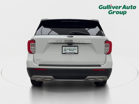 Used 2022 Ford Explorer XLT w/ Equipment Group 202A RWD image 7