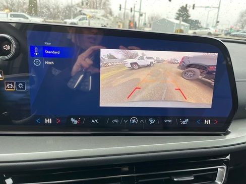 New 2026 Chevrolet Traverse LT image 20