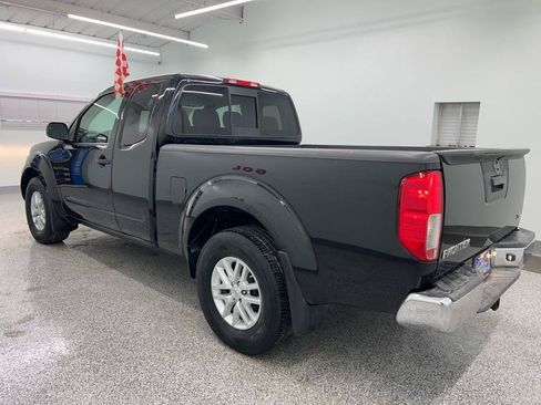 Used 2017 Nissan Frontier SV RWD image 7