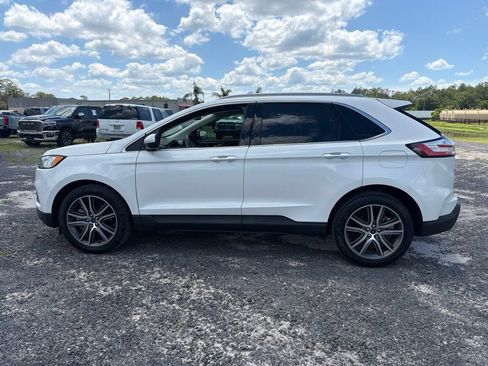 Used 2021 Ford Edge Titanium FWD image 2