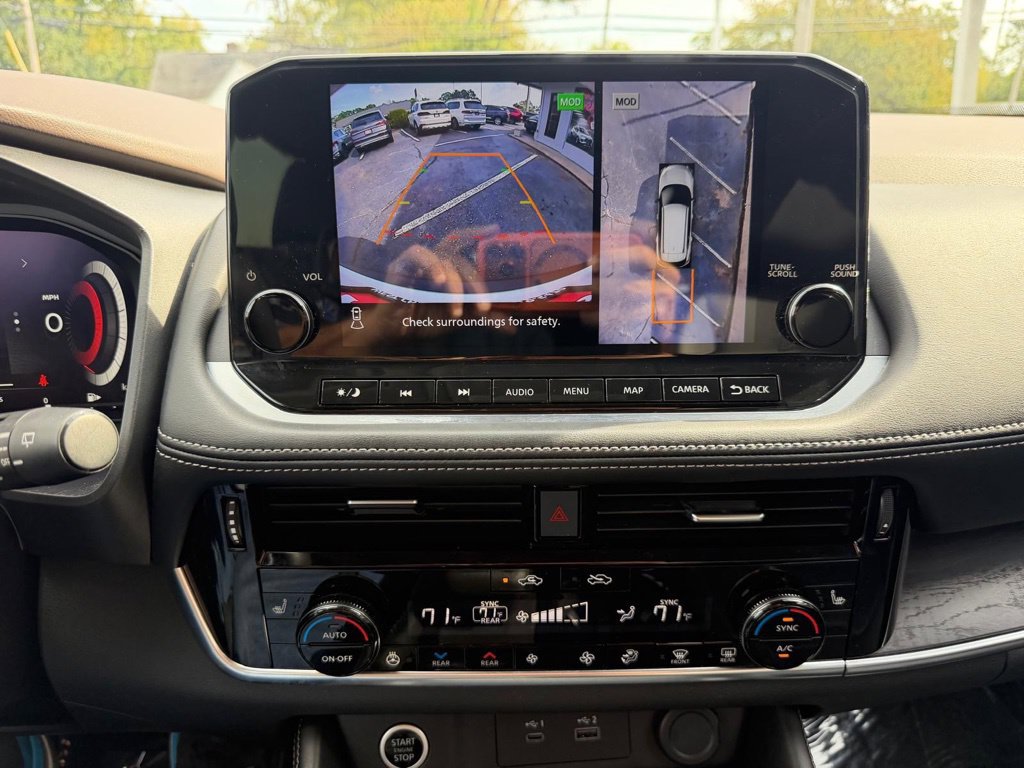 Used 2023 Nissan Rogue Platinum AWD/4WD image 44