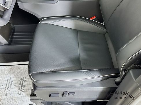 Used 2025 Tesla Cybertruck AWD Crew Cab image 24