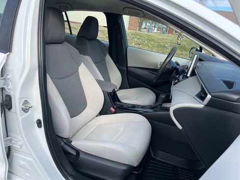 Used 2020 Toyota Corolla LE image 21