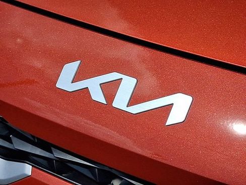 Used 2023 Kia Forte LXS w/ LXS Technology Package FWD image 29
