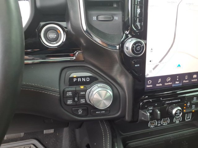 Used 2025 RAM 1500 Limited w/ Trailer Tow Group AWD/4WD image 12