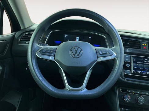 Used 2022 Volkswagen Tiguan S FWD image 15