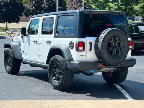 Used 2023 Jeep Wrangler Unlimited w/ Cold Weather Group AWD/4WD image 11