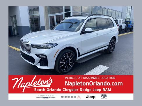 Used 2022 BMW X7 xDrive40i w/ M Sport Package AWD/4WD image 1