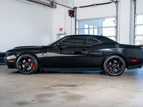 Used 2019 Dodge Challenger SRT Hellcat Redeye image 8