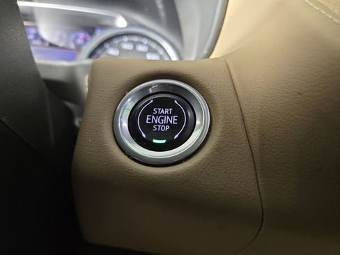 Used 2021 Chevrolet Tahoe Premier w/ Premium Package image 25