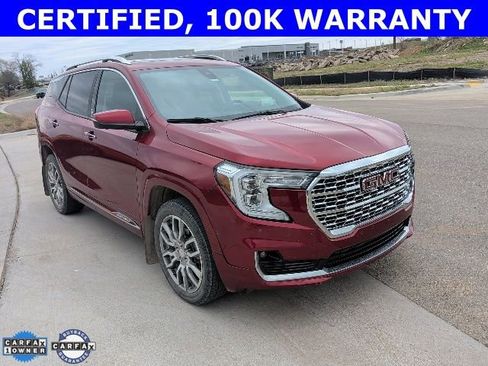 Used 2024 GMC Terrain Denali w/ Denali Premium Package image 1