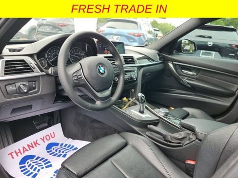 Used 2018 BMW 320i xDrive Sedan AWD/4WD image 18