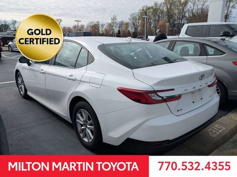 Used 2025 Toyota Camry LE image 4