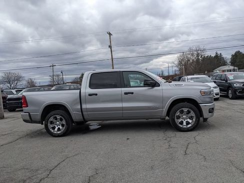 Used 2025 RAM 1500 Big Horn AWD/4WD image 32