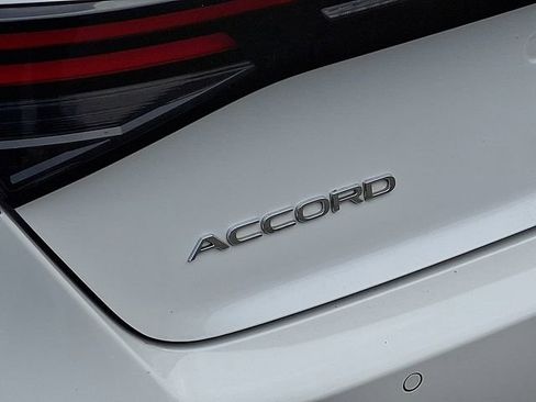 Used 2024 Honda Accord Touring image 37
