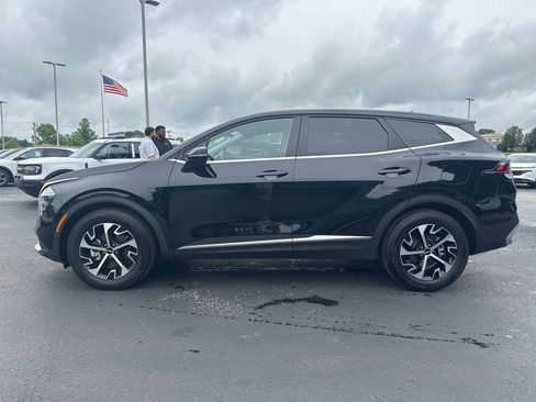 Used 2025 Kia Sportage EX FWD image 6