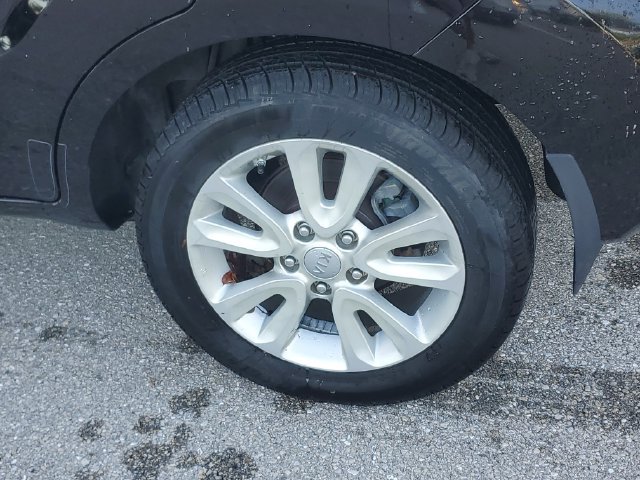 Used 2013 Kia Soul + w/ Audio Pkg FWD image 5