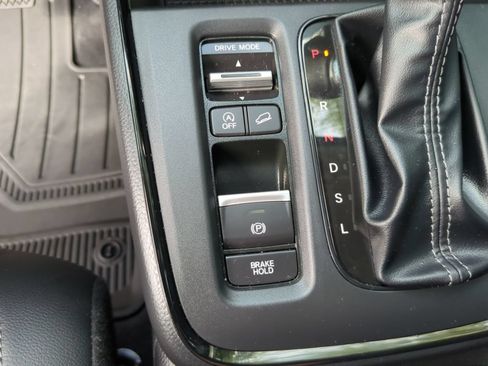 Used 2024 Honda CR-V EX-L image 26