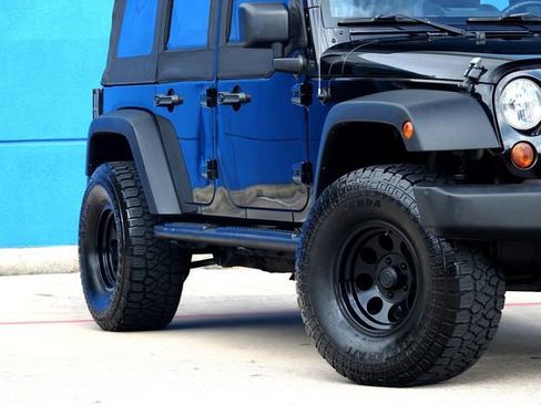 Used 2010 Jeep Wrangler Unlimited Sport image 22