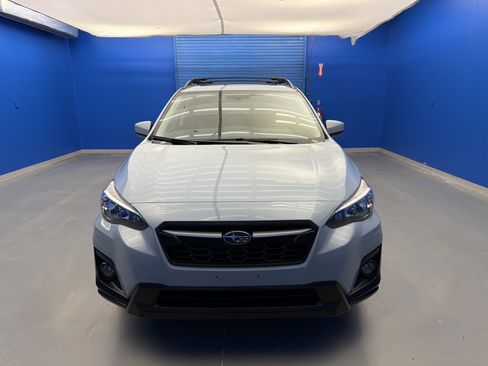 Used 2019 Subaru Crosstrek 2.0i Premium image 3
