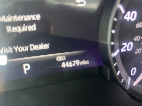 Used 2020 Toyota Highlander XLE image 23