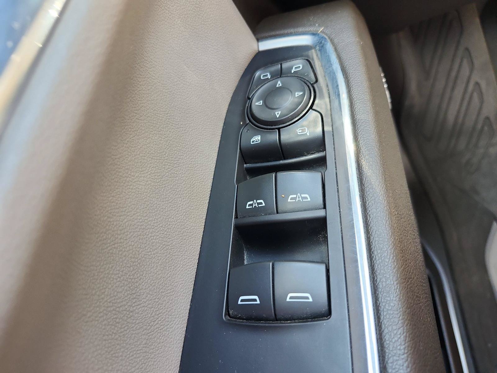 Used 2023 GMC Sierra 1500 SLT w/ SLT Premium Package AWD/4WD image 23
