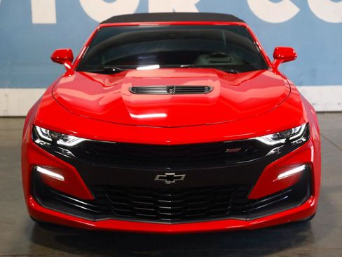 Used 2019 Chevrolet Camaro SS RWD image 42