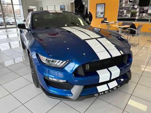 Used 2017 Ford Mustang Shelby GT350 image 5