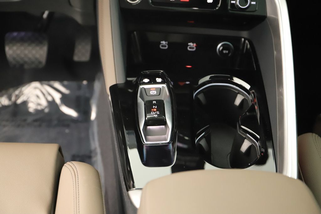 New 2026 Audi Q5 Premium Plus AWD/4WD image 22