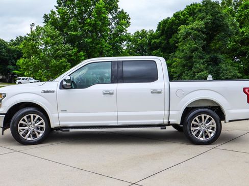 Used 2017 Ford F150 Lariat RWD image 4