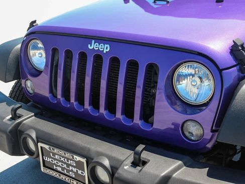 Used 2018 Jeep Wrangler Unlimited Sport AWD/4WD image 9