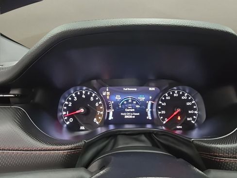 Used 2025 Jeep Compass Trailhawk image 28