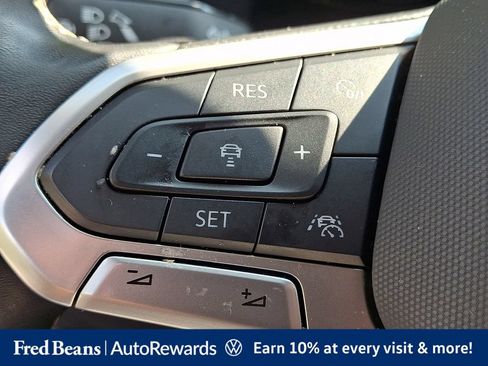Certified 2024 Volkswagen Atlas Cross Sport SE AWD/4WD image 28
