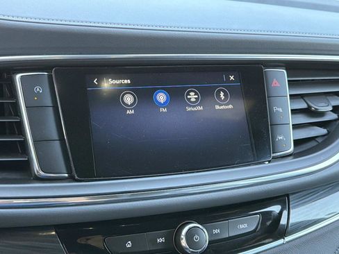 Used 2024 Buick Enclave Premium image 15
