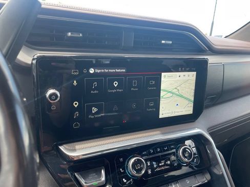 Used 2025 GMC Sierra 2500 Denali AWD/4WD image 15