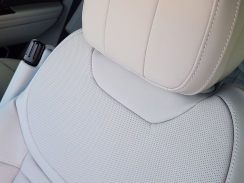 New 2026 Land Rover Range Rover Sport SE image 14