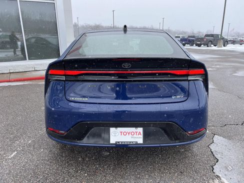 Used 2025 Toyota Prius XLE image 22