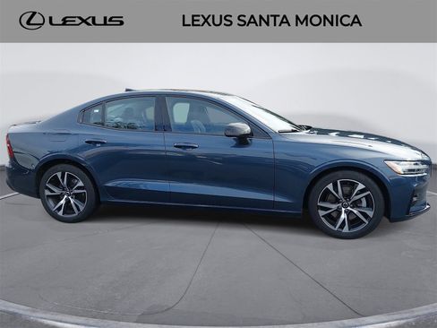 Used 2024 Volvo S60 B5 Plus image 4