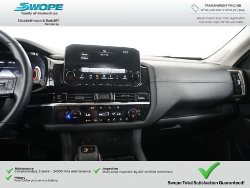 Used 2025 Nissan Pathfinder Platinum w/ Cargo Package AWD/4WD image 21