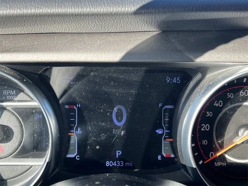 Used 2021 Jeep Wrangler Unlimited Sahara w/ Uconnect 4C Nav & Sound Group image 16