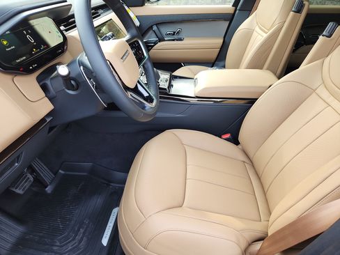 New 2026 Land Rover Range Rover Sport SE image 23