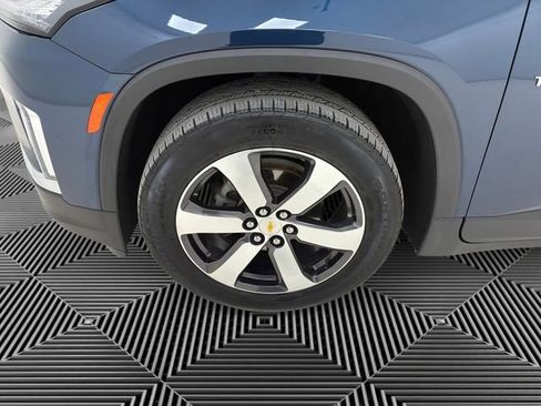 Certified 2023 Chevrolet Traverse LT w/ LT Premium Package image 9