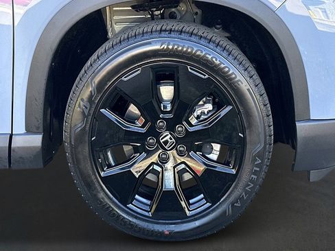 New 2026 Honda Pilot Black Edition image 9