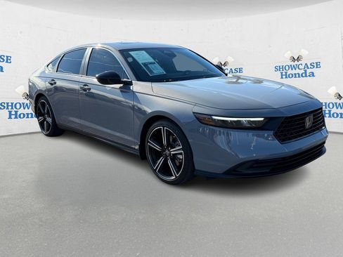 Used 2024 Honda Accord Sport image 10