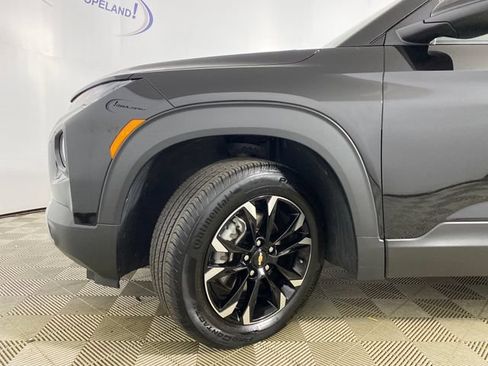 Certified 2023 Chevrolet TrailBlazer LT w/ Convenience Package FWD image 30